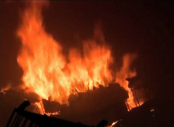 Fire in Karachi