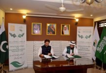 KSrelief Pakistan launched a project to distribute 50 tons of dates