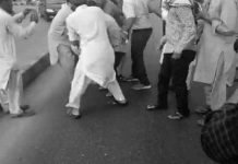 ‘Cracker blast’ injures over 33 in Kashmir Solidarity Rally in Karachi