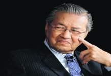 World shun silence on Kashmir, stand with humanity: Mahathir Mohammad