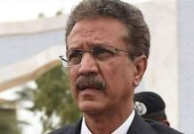 Federal, Sindh govt not serious about solving Karachi’s problems: Waseem Akhtar