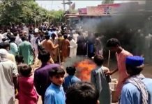 Sujawal protesters block Karachi-Badin highway Highway - The News Today- TNT