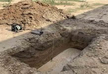 Gravediggers in Karachi uproot old graves for Rs20,000 to create room for new ones