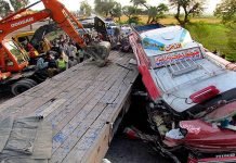 13 killed after bus en route Karachi turns turtle on highway near Sukkur mishap - The News Today - TNT