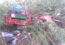Three school kids among 4 killed as speeding bus rams into rickshaw mishap - The News Today - TNT