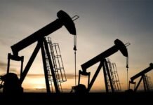 Crude oil prices decrease about 1% on rise in production Oil - The News Today - TNT