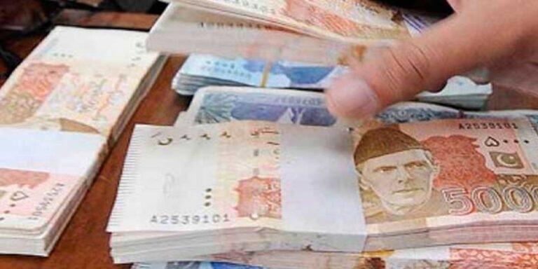 Rupee plunges to historic low as IMF gives Pakistan ‘tough time’