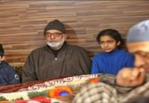 No end to grief of families of two victims of Hyderpora encounter kashmiris - The News Today - TNT