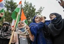 Demonstration in favor of hijab faces worst police violence against women Hijab - The News Today - TNT