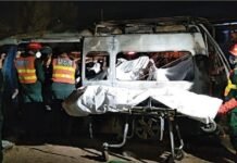 12 passengers returning from urs killed, 10 injured as dumper hits vans in Gujranwala Accident - The News Today - TNT
