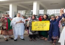 PTI female members hold protest outside Parliament PTI - The News Today - TNT