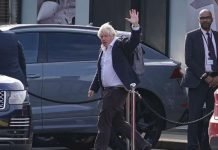 Johnson returns to UK amid rumors he will run for leader Johnson - The News Today - TNT