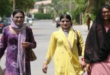 Transgenders eligible for Rs 7000 quarterly cash assistance under Benazir Kafalat Programme: Kundi TRansgenders - The News Today - TNT