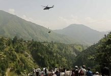 Battagram Cable Car: Families of stranded students cry tears of joy after ‘extremely difficult’ rescue Rescue - The News Today - TNT