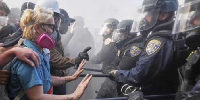 USA Immigration Riots