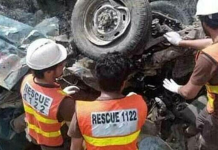 15 dead, 8 injured as truck overturns in Swat Moterway 15 dead, 8 injured as truck overturns in Swat Moterway