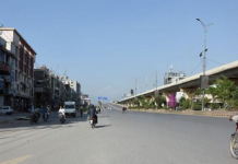 Traffic Paralysis in Islamabad and Rawalpindi as TLP Protest Enters Second Day road blockade in Islamabad during TLP protest