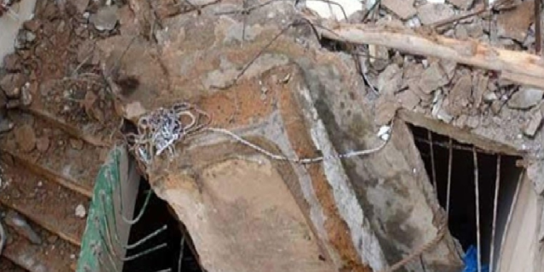 Five women injured as house roof collapses in Faisalabad