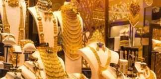 Gold climbs sharply in Pakistan after global market surge Gold climbs sharply in Pakistan after global market surge