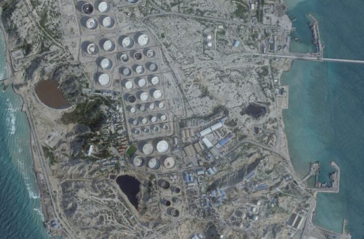 Tensions rise in Gulf as U.S. hits Iran’s Kharg Island, Trump calls for naval protection Tensions rise in Gulf as U.S. hits Iran’s Kharg Island, Trump calls for naval protection