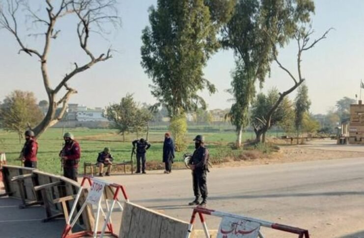 Police foil terrorist attack on Fatah Khel Check Post in Bannu Police foil terrorist attack on Fatah Khel Check Post in Bannu