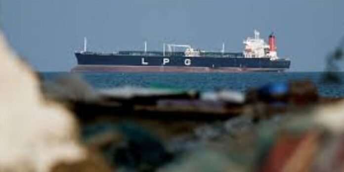 Iran threatens to close Strait of Hormuz amid escalating tensions with Donald Trump Iran threatens to close Strait of Hormuz amid escalating tensions with Donald Trump