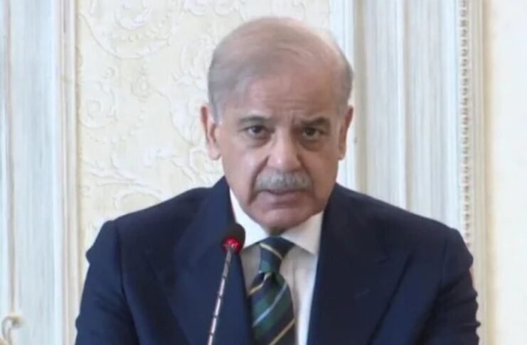 Pakistan’s weekly oil bill jumps to $800m amid Middle East war, PM Shehbaz says Pakistan’s weekly oil bill jumps to $800m amid Middle East war, PM Shehbaz says