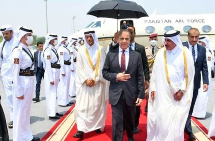 PM Shehbaz Sharif meets Tamim bin Hamad Al Thani, reaffirms solidarity with Qatar and calls for regional peace Shehbaz Sharif meets Tamim bin Hamad Al Thani, reaffirms solidarity with Qatar and calls for regional peace