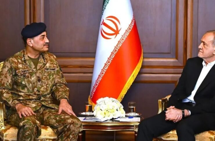 CDF Munir concludes Iran visit, holds high-level talks on regional peace and stability CDF Munir concludes Iran visit, holds high-level talks on regional peace and stability