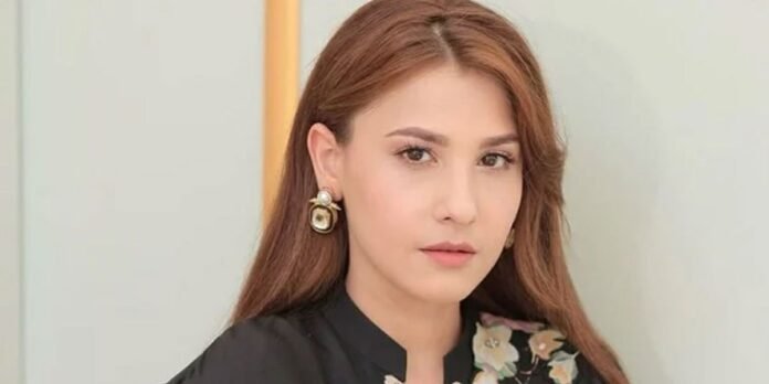 Hina Altaf speaks against harassment-like behaviour in Showbiz Hina Altaf speaks against harassment-like behaviour in Showbiz