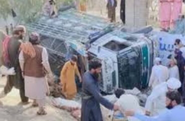 At least 18 dead, 29 injured in truck crash on Kabul–Jalalabad highway At least 18 dead, 29 injured in truck crash on Kabul–Jalalabad highway