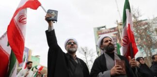 Iran threatens wider war if US renews military attacks Iran threatens wider war if US renews military attacks