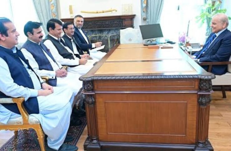 PM Shehbaz vows full support for welfare of Gilgit-Baltistan and AJK PM Shehbaz Vows Full Support for Welfare of Gilgit-Baltistan and AJK