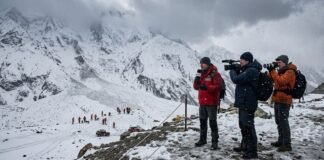 How safe are journalists covering natural disasters in Gilgit-Baltistan? How safe are journalists covering natural disasters in Gilgit-Baltistan?