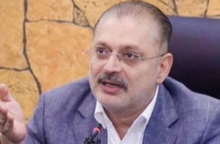 Sindh recovers 150,000 tonnes of hoarded wheat in crackdown, says Sharjeel Memon Sindh recovers 150,000 tonnes of hoarded wheat in crackdown, says Sharjeel Memon