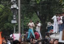 Modi faces challenge from activists over surveillance at India youth protest Modi faces challenge from activists over surveillance at India youth protest