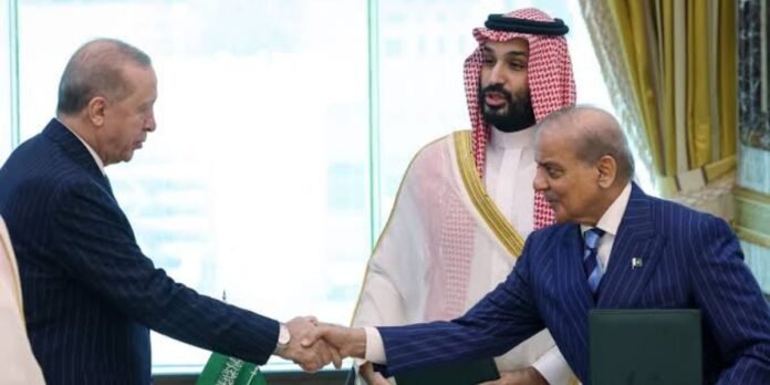 Saudi Arabia, Turkey, Pakistan pledge mutual defence as Middle East turmoil escalates Saudi Arabia, Turkey, Pakistan pledge mutual defence as Middle East turmoil escalates