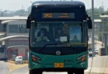 KP approves 52 new buses to expand Peshawar BRT fleet KP approves 52 new buses to expand Peshawar BRT fleet