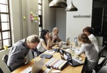 How Digital Project Management Systems Improve Project Governance