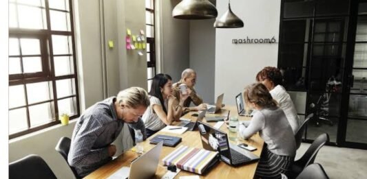 How Digital Project Management Systems Improve Project Governance