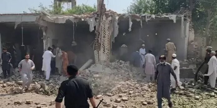 Five police personnel among 16 martyred in Kohat Police Lines blast Five police personnel among 16 martyred in Kohat Police Lines blast