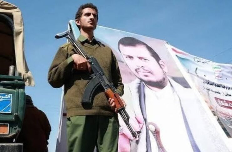 Three killed in Saudi airport attacks as Yemen fighting intensifies Three killed in Saudi airport attacks as Yemen fighting intensifies