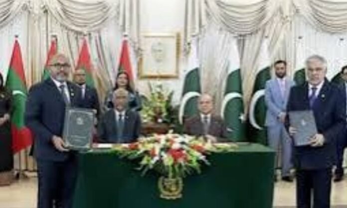 Pakistan, Maldives sign MoUs to boost cooperation in multiple sectors Pakistan, Maldives sign MoUs to boost cooperation in multiple sectors
