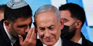 Netanyahu survives another day with unexpectedly clear backing of Israeli Jews Netanyahu survives another day with unexpectedly clear backing of Israeli Jews