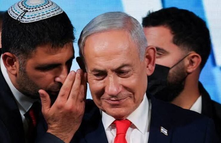 Netanyahu survives another day with unexpectedly clear backing of Israeli Jews Netanyahu survives another day with unexpectedly clear backing of Israeli Jews