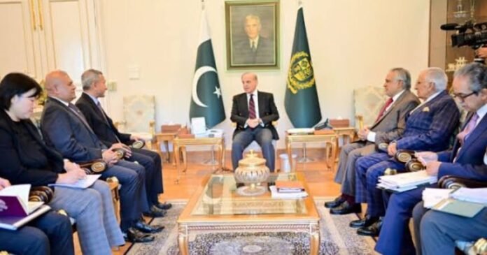PM Shehbaz reaffirms commitment to strengthening ties with Singapore