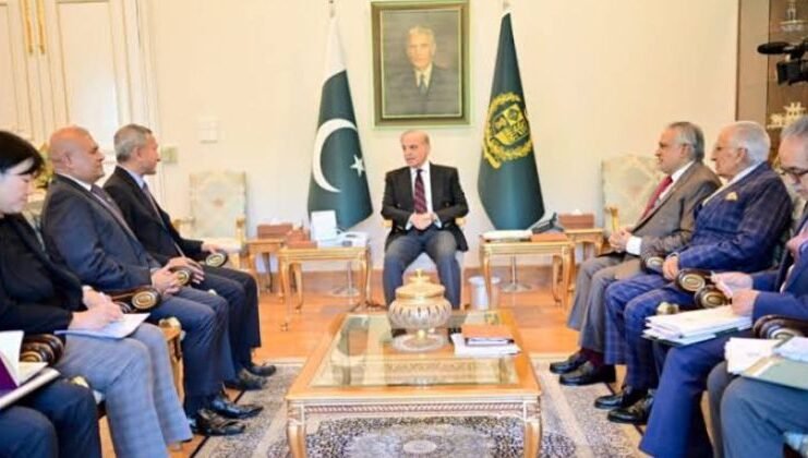 PM Shehbaz reaffirms commitment to strengthening ties with Singapore PM Shehbaz reaffirms commitment to strengthening ties with Singapore
